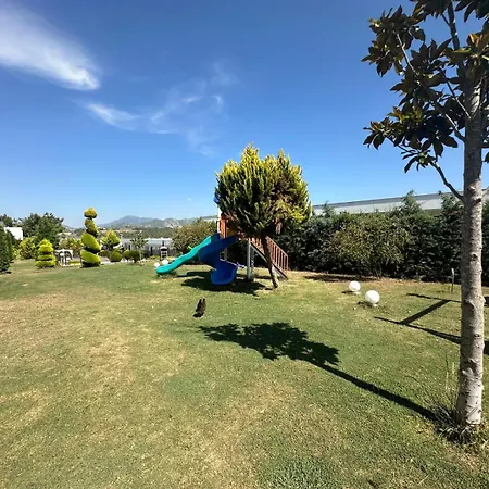 Bahceli Luex Villa Kusadasi
