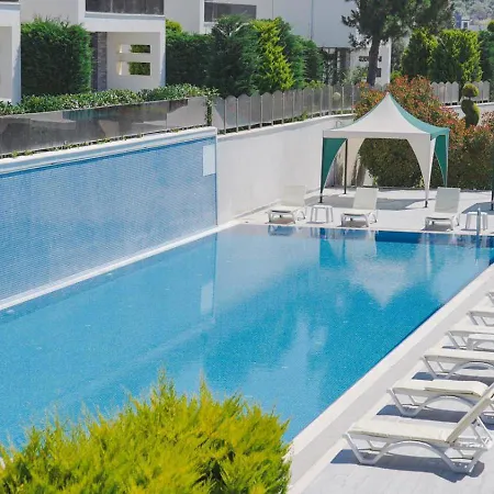 Villa Bahceli Luex *