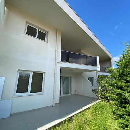 Bahceli Luex Villa *