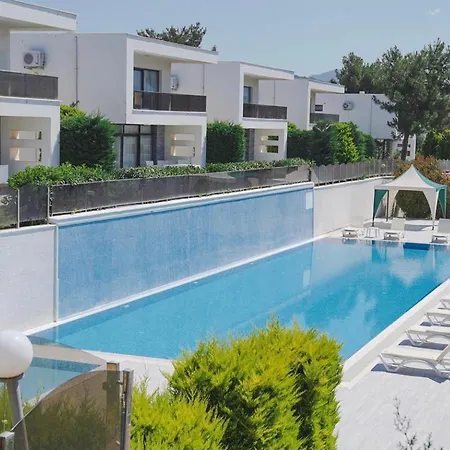 Bahceli Luex Villa *