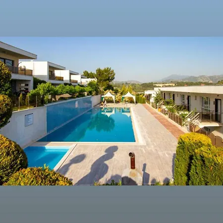Villa Bahceli Luex